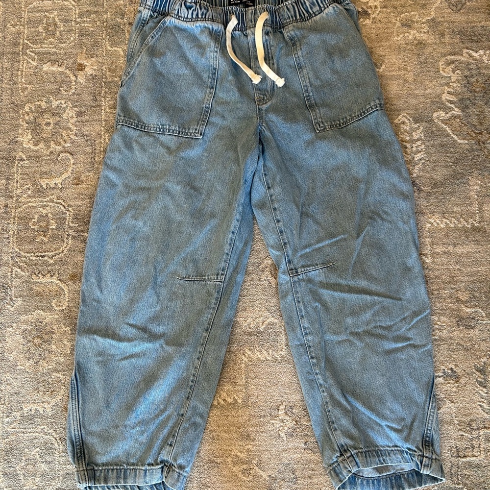 Gap Pull-On Barrel Jeans